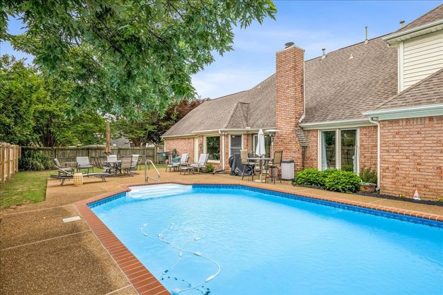 1736 SWANSEA CV, Memphis, TN 38016