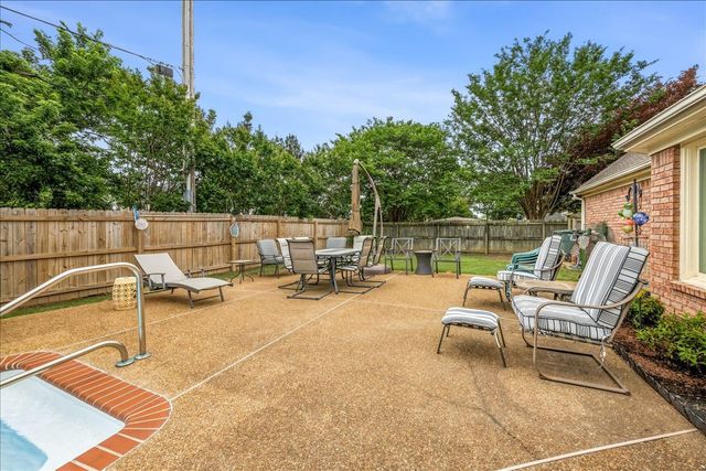 1736 SWANSEA CV, Memphis, TN 38016