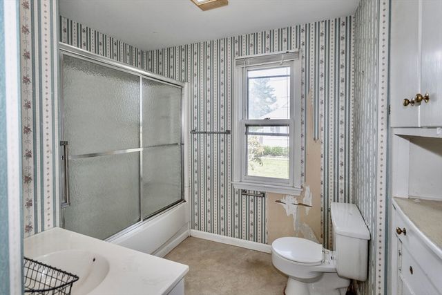 94 Holyoke Road, Westfield, MA 01085