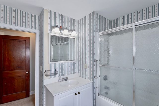 94 Holyoke Road, Westfield, MA 01085