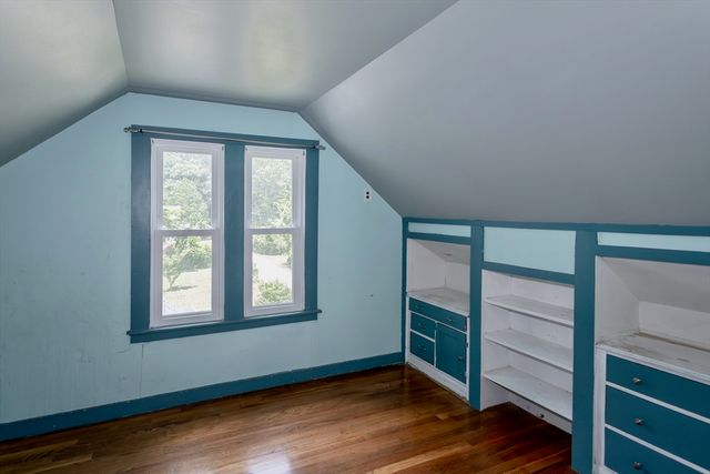 94 Holyoke Road, Westfield, MA 01085