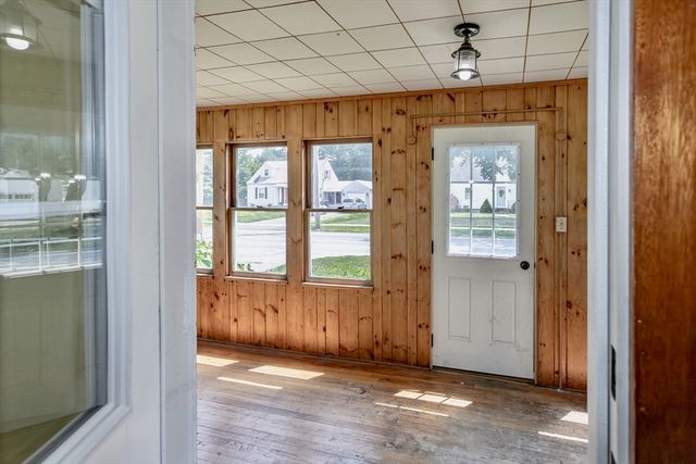94 Holyoke Road, Westfield, MA 01085