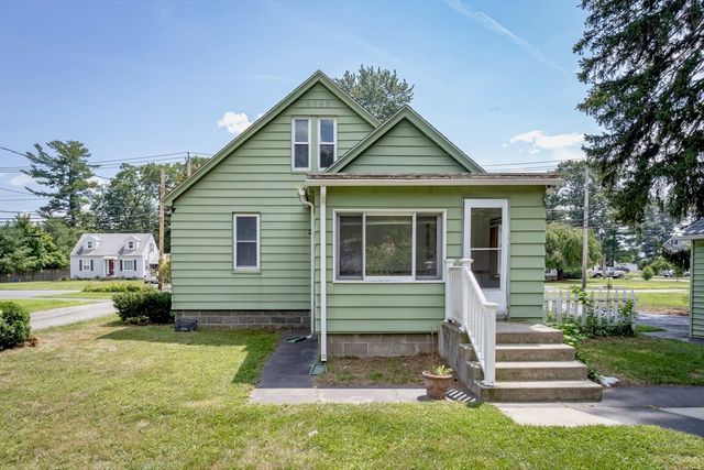 94 Holyoke Road, Westfield, MA 01085