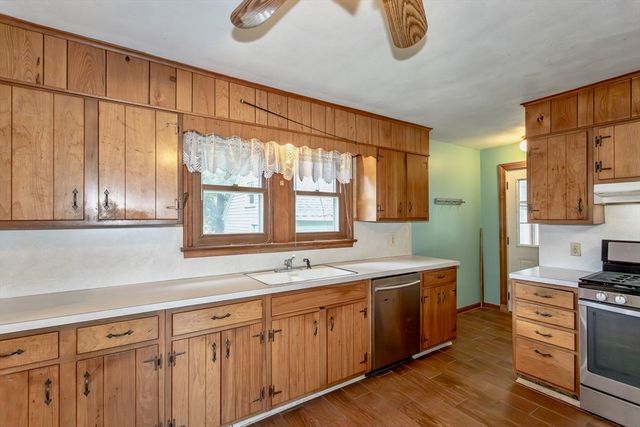 94 Holyoke Road, Westfield, MA 01085