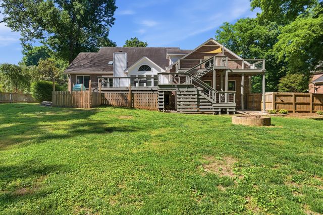 124 Laural Hill Dr, Smyrna, TN 37167