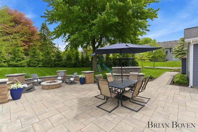 3786 Fleetwood Drive, Portage, MI 49024