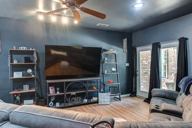 15610 FM 179, Wolfforth, TX 79382