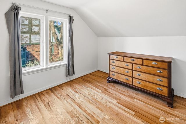 8053 Brooklyn Avenue NE, Seattle, WA 98115