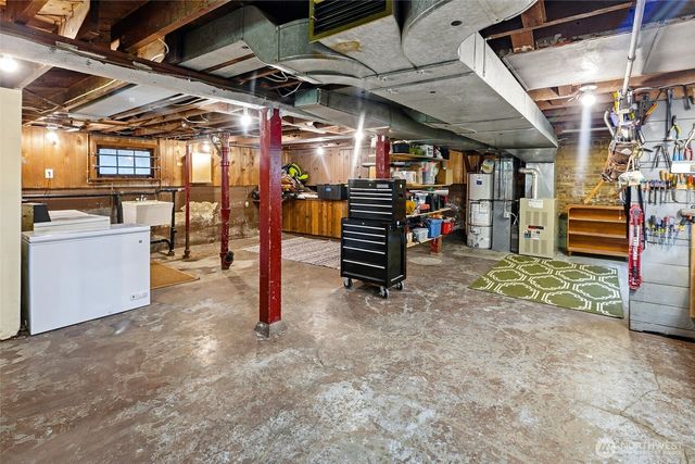 8053 Brooklyn Avenue NE, Seattle, WA 98115