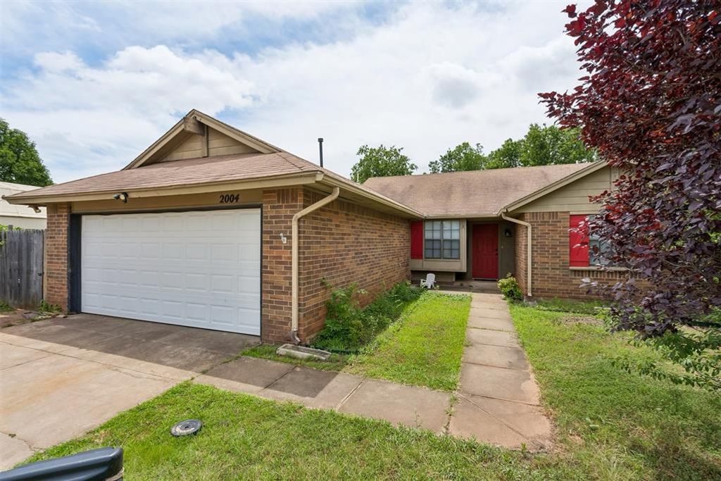 2004 Silver Fox Drive, Edmond, OK 73003