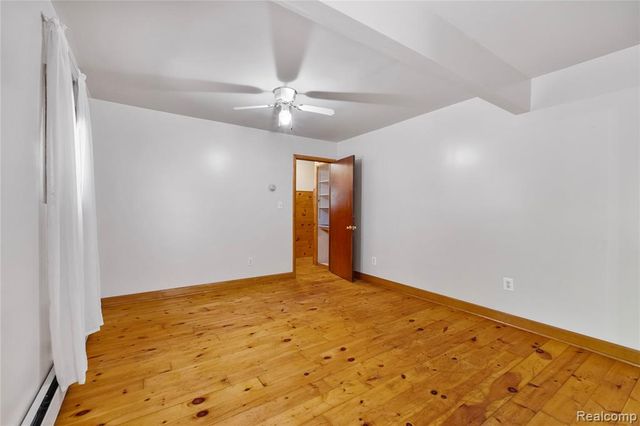 21417 Parker Street, Farmington Hills, MI 48336