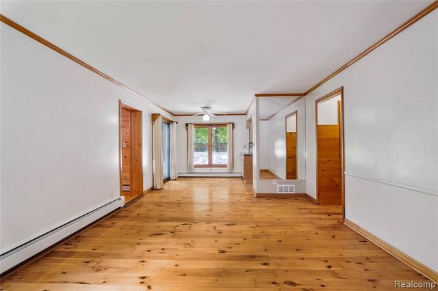 21417 Parker Street, Farmington Hills, MI 48336