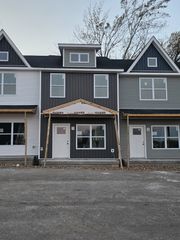 121 Front Ridge Circle, Clarksville, TN 37040