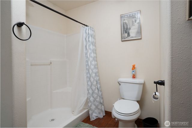 6517 12th Street E, Fife, WA 98424