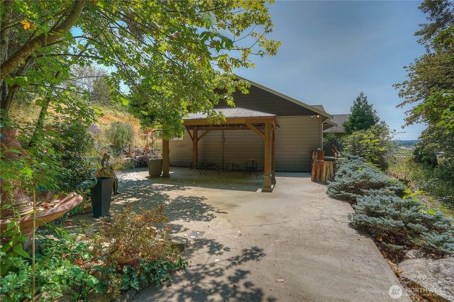 6517 12th Street E, Fife, WA 98424