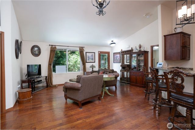 6517 12th Street E, Fife, WA 98424
