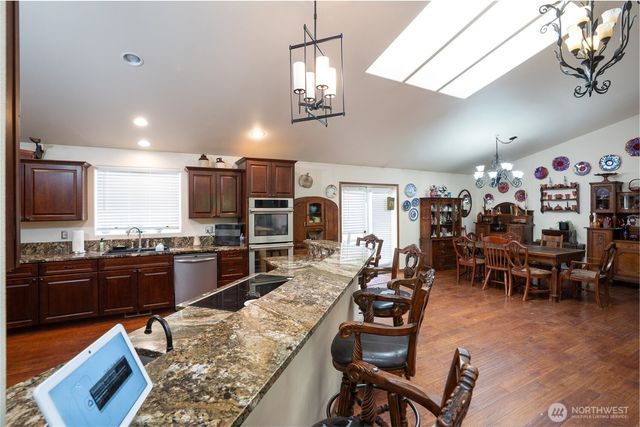 6517 12th Street E, Fife, WA 98424