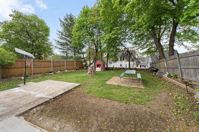 15 Murray Hill Rd, Medford, MA 02155