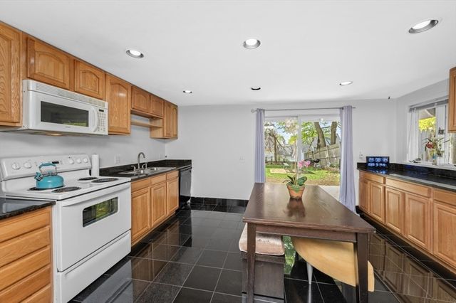 15 Murray Hill Rd, Medford, MA 02155