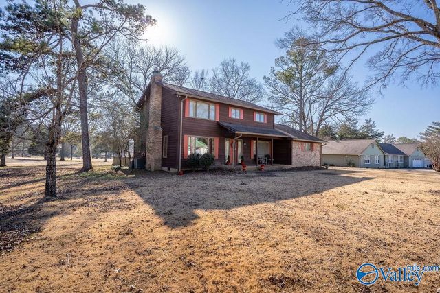 6005 Golf Road, Fort Payne, AL 35967