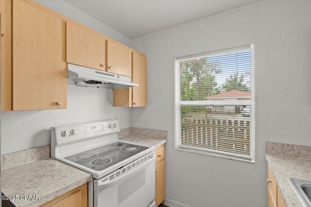 643 Mccormick Street, Daytona Beach, FL 32114