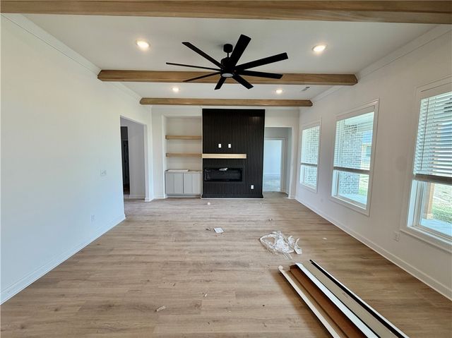 702 Primitivo Avenue, Tontitown, AR 72762