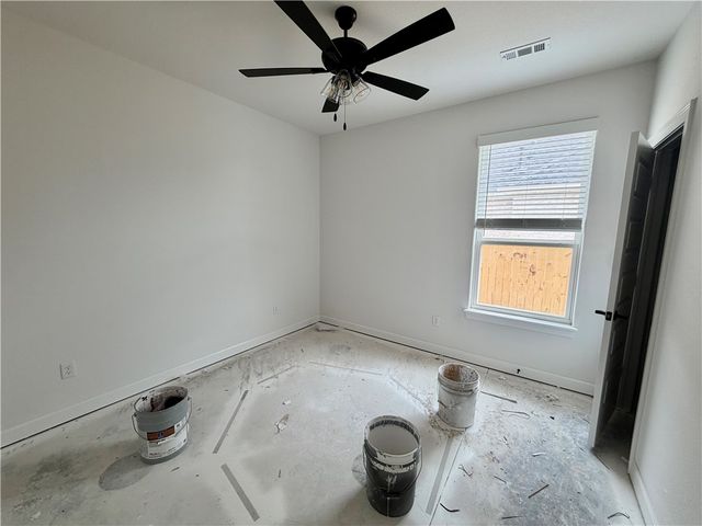 702 Primitivo Avenue, Tontitown, AR 72762