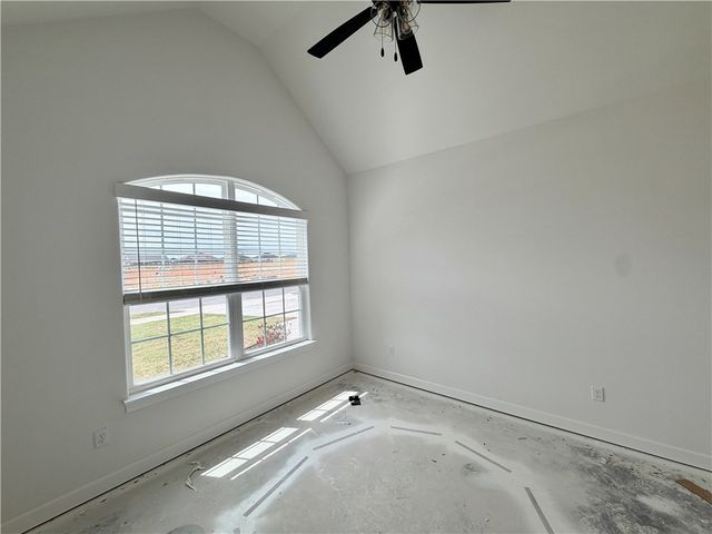 702 Primitivo Avenue, Tontitown, AR 72762