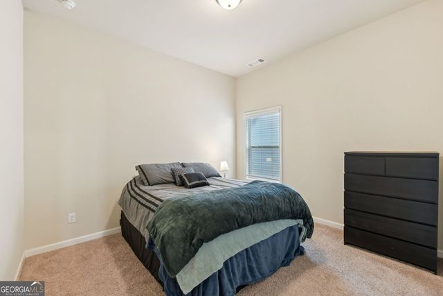 2002 Bridgewater Pass, Hampton, GA 30228