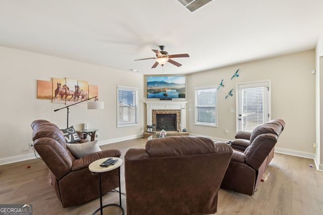 2002 Bridgewater Pass, Hampton, GA 30228