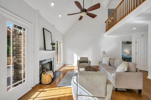 213 McCreary Hts, Dickson, TN 37055