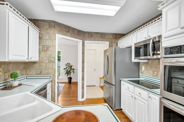 213 McCreary Hts, Dickson, TN 37055
