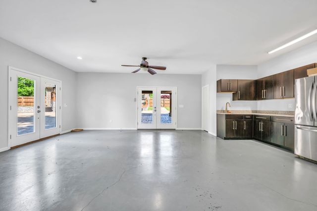 213 McCreary Hts, Dickson, TN 37055