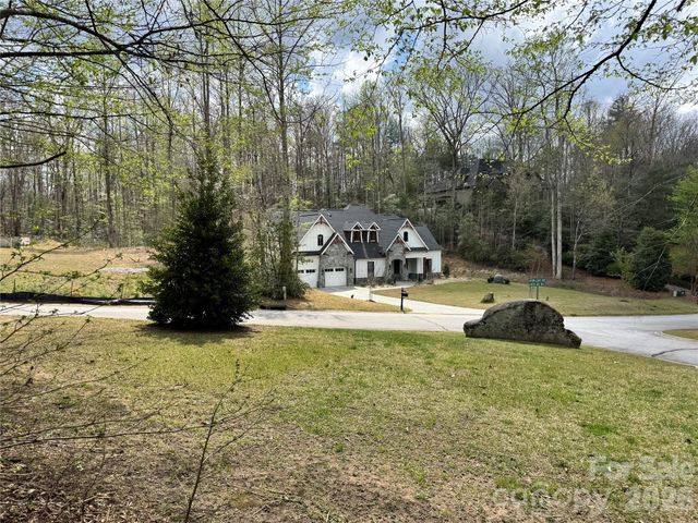 101 Autumn Leaves Way, Marietta, SC 29661