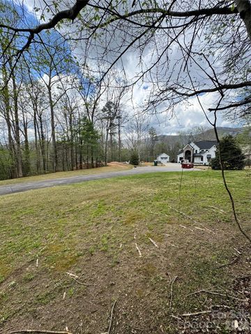 101 Autumn Leaves Way, Marietta, SC 29661