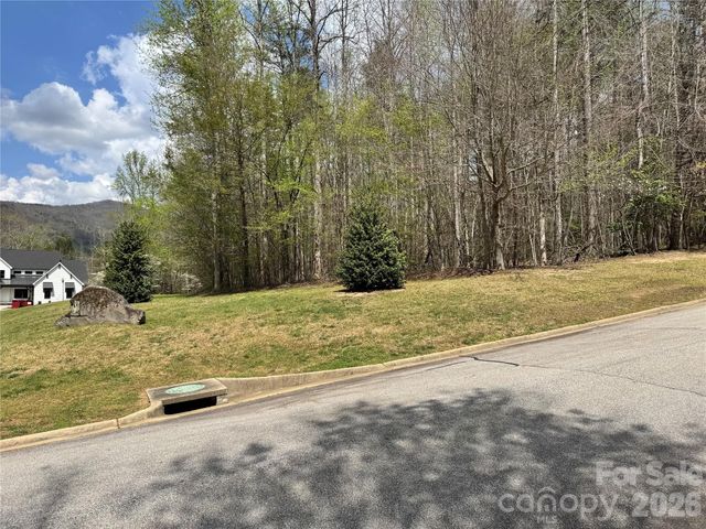 101 Autumn Leaves Way, Marietta, SC 29661