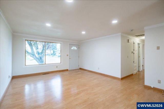 4735 Satter Dr NE, Salem, OR 97305