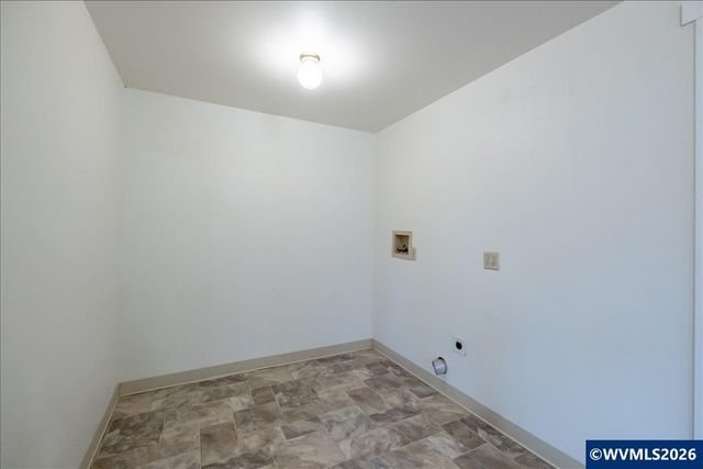 4735 Satter Dr NE, Salem, OR 97305