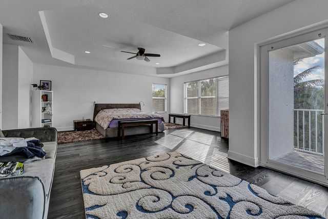 15643 Messina Isle Court, Delray Beach, FL 33446