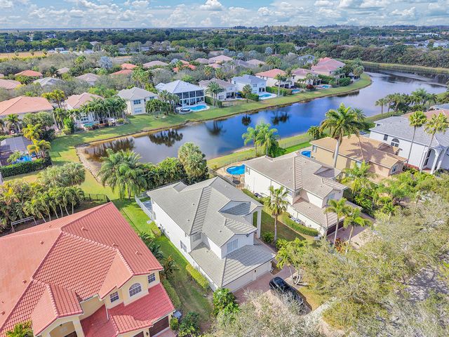 15643 Messina Isle Court, Delray Beach, FL 33446