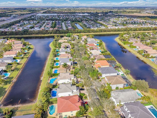 15643 Messina Isle Court, Delray Beach, FL 33446