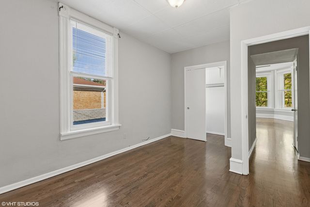 2335 W School Street, Chicago, IL 60618