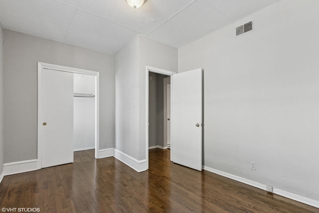 2335 W School Street, Chicago, IL 60618