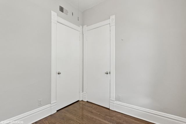 2335 W School Street, Chicago, IL 60618