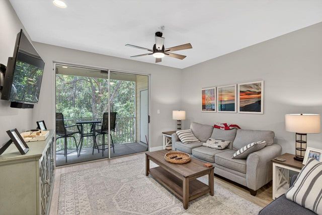 200 Sandestin Lane APT 708, Miramar Beach, FL 32550