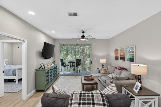 200 Sandestin Lane APT 708, Miramar Beach, FL 32550