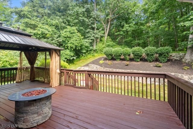 12 Angelo Dr, Sparta Twp., NJ 07871