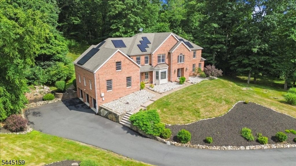 12 Angelo Dr, Sparta Twp., NJ 07871