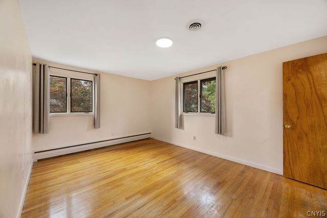 100 Eden Roc Circle, Dewitt, NY 13214
