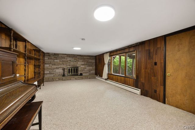 100 Eden Roc Circle, Dewitt, NY 13214